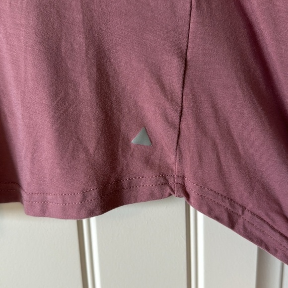 Women’s Vitality Wander Top - Picture 2 of 6